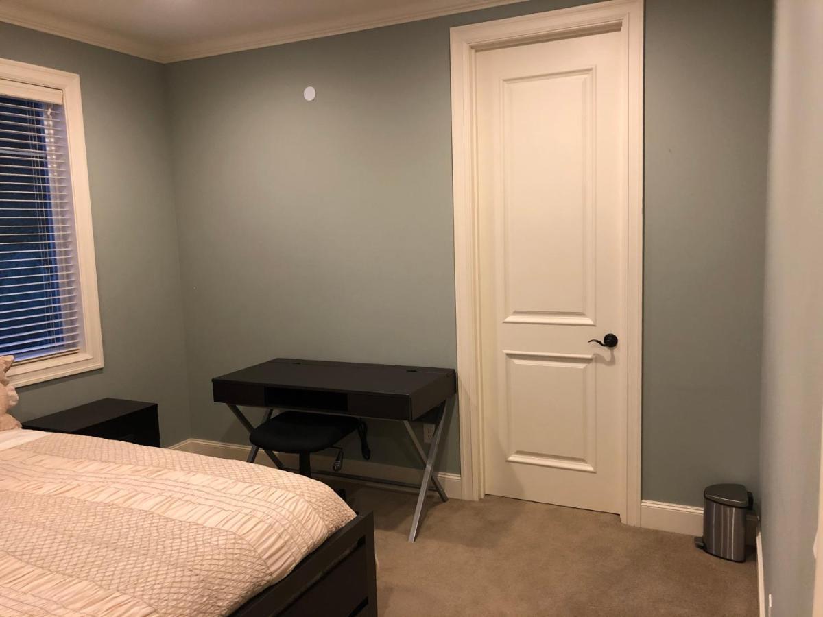 Redondo Waterfront House With A Private Room Federal Way Ngoại thất bức ảnh